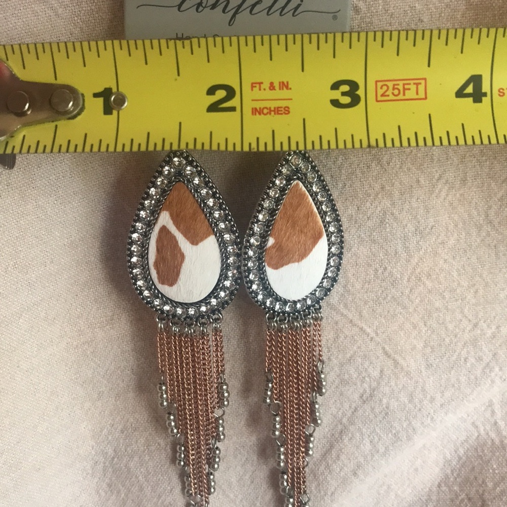NWT~ Brown & White Teardrop Fringe Earrings - Picture 5 of 7